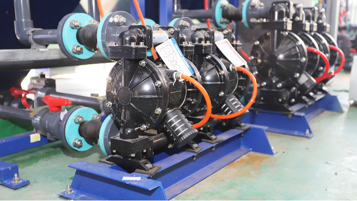 污水處理設(shè)備中離心泵的工作原理