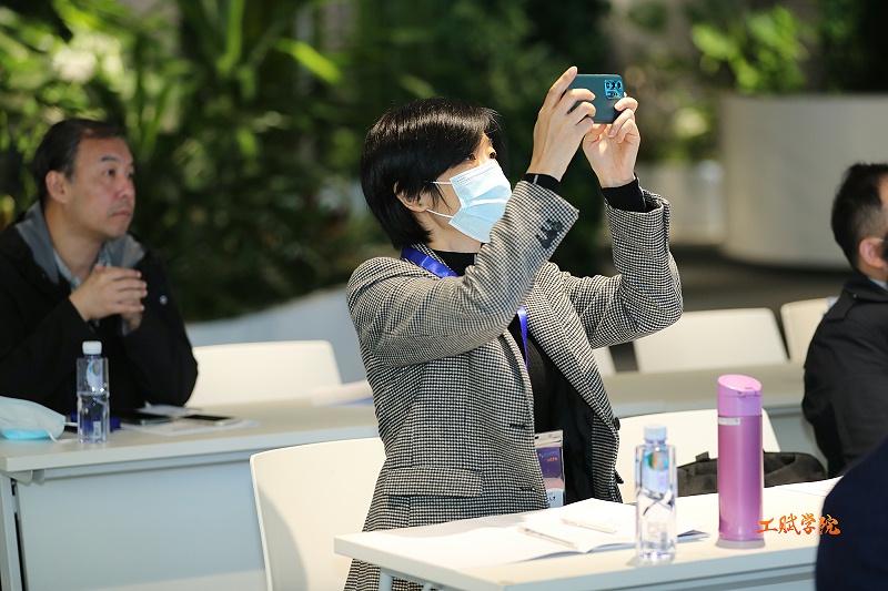 工業(yè)數(shù)字化轉(zhuǎn)型